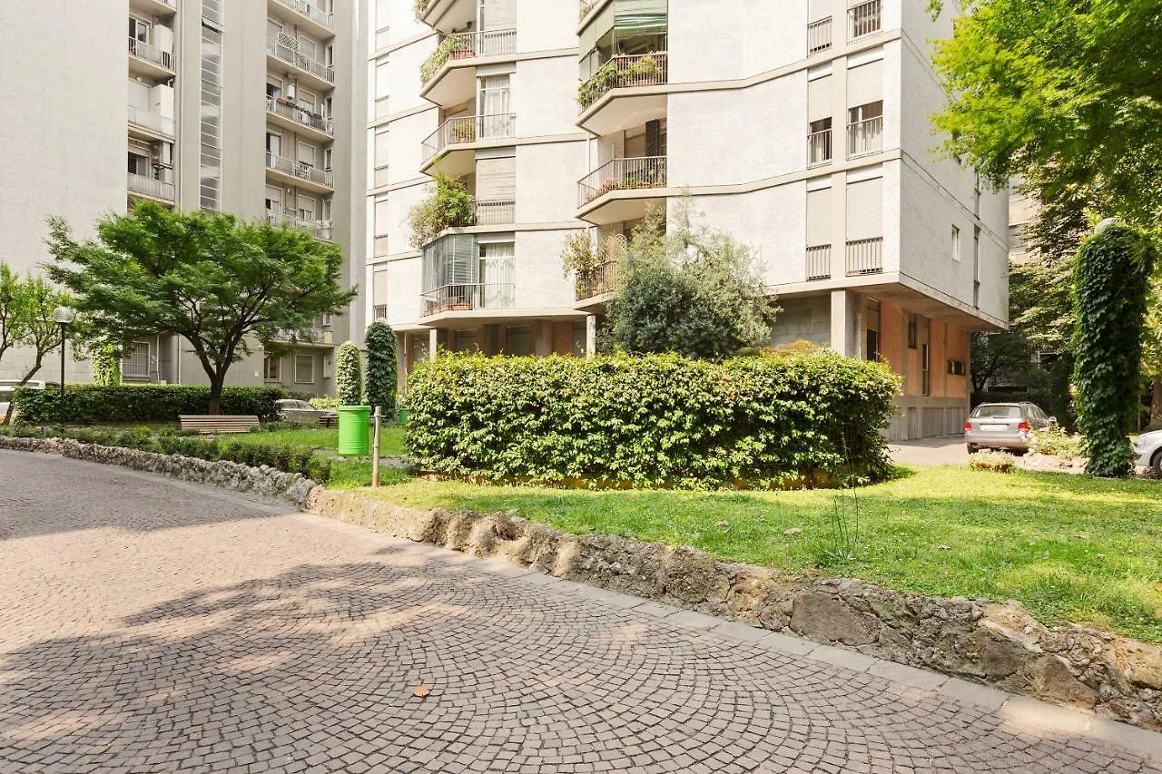 Appartamento Moscova Balcony Flat Milano